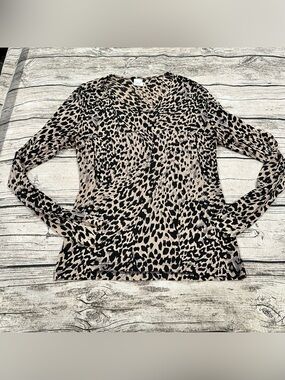 Undersilks 100% Silk Animal Print Long Sleeve V-Neck Top in Beige/Black Size Med
